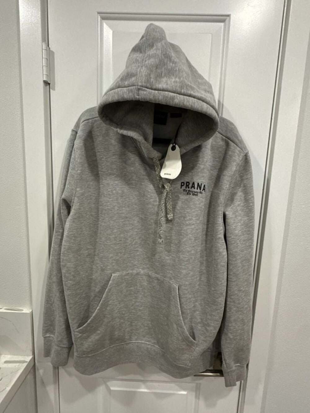 prAna Fleece Graphic Logo Pullover Hoodie in Grey Heather